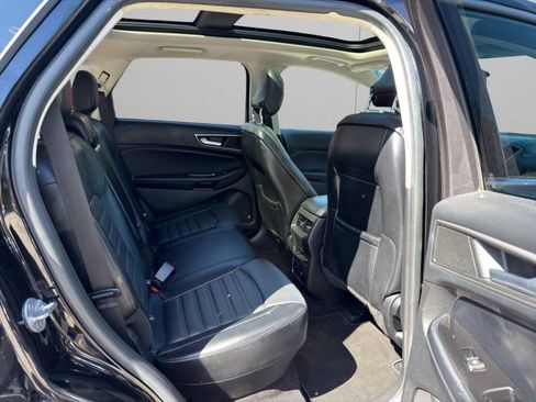 Used 2016 Ford Edge SEL w/ Equipment Group 201A AWD/4WD image 12