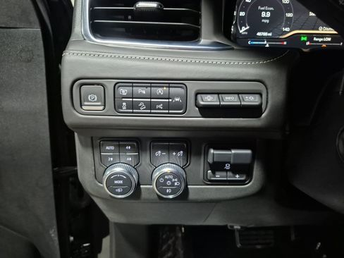 Certified 2023 GMC Yukon Denali Ultimate image 19