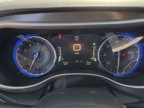 New 2026 Chrysler Pacifica Select image 12