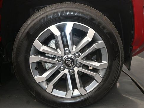 Used 2025 Toyota 4Runner Limited image 17