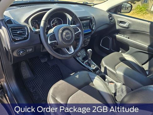 Used 2021 Jeep Compass Latitude AWD/4WD image 2