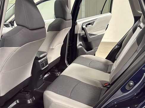 Used 2025 Toyota RAV4 XLE w/ Convenience Package image 15