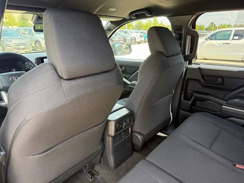 Used 2026 Toyota 4Runner SR5 AWD/4WD image 28