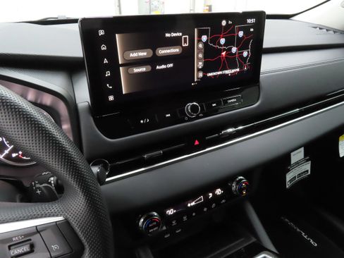 New 2026 Mitsubishi Outlander ES FWD image 17