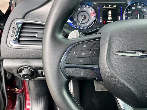 Used 2015 Chrysler 200 S FWD image 23