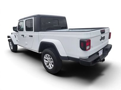 Used 2023 Jeep Gladiator Sport