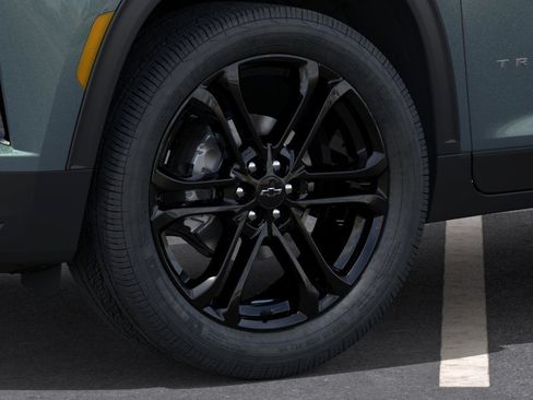 New 2027 Chevrolet Traverse LT FWD image 9