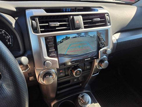 Certified 2024 Toyota 4Runner SR5 Premium w/ Moonroof Package AWD/4WD image 31
