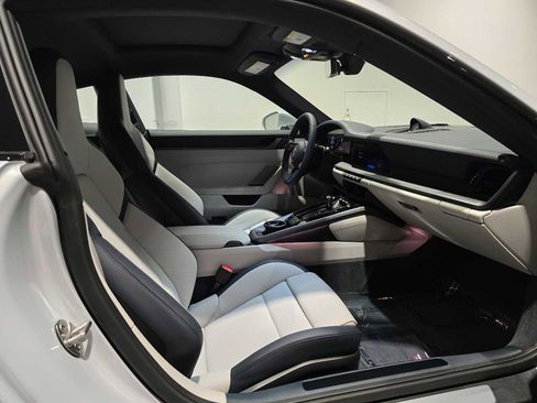 New 2026 Porsche 911 Carrera image 15