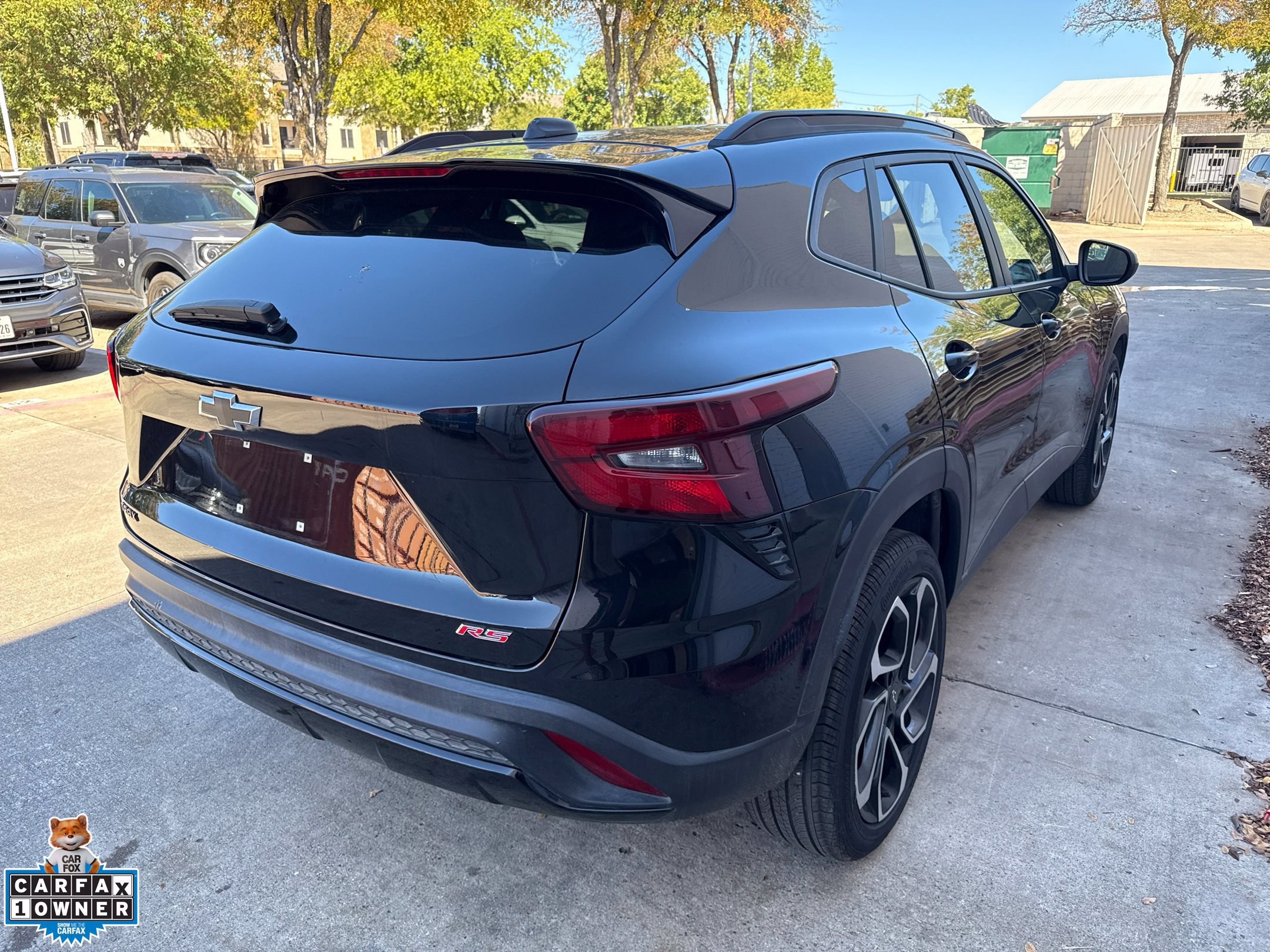 Used 2025 Chevrolet Trax RS FWD image 3