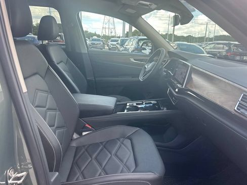 New 2026 Volkswagen Atlas SE FWD image 33