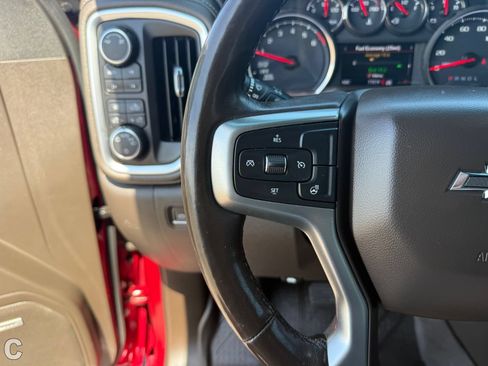 Used 2019 Chevrolet Silverado 1500 LT Trail Boss AWD/4WD image 28
