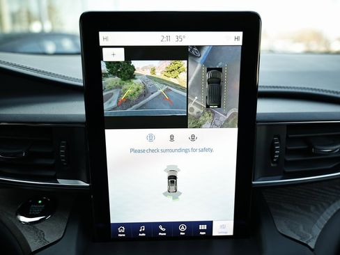 Used 2020 Ford Explorer Platinum w/ Premium Technology Package image 36