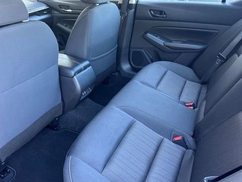 Used 2024 Nissan Altima 2.5 SV image 13