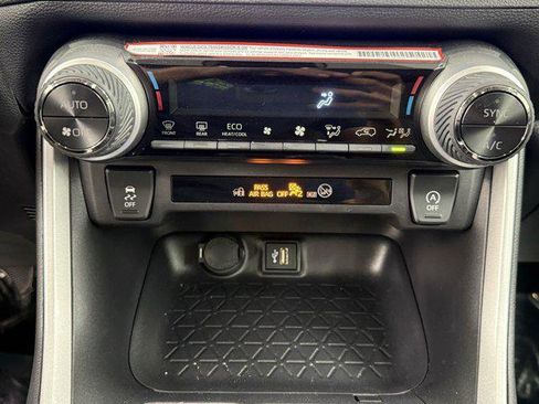 Certified 2025 Toyota RAV4 XLE image 29