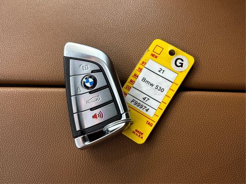 Used 2021 BMW 530i xDrive w/ Premium Package AWD/4WD image 38