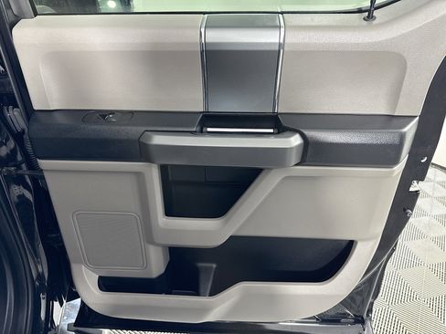 Used 2018 Ford F150 XLT w/ Equipment Group 302A Luxury image 25