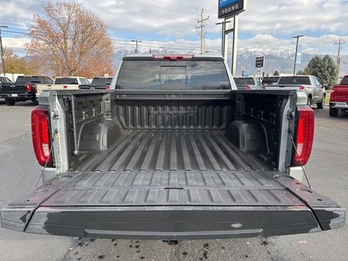 Used 2023 GMC Sierra 1500 Denali w/ Technology Package image 12