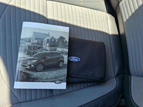 Used 2019 Ford Escape SE AWD/4WD image 26