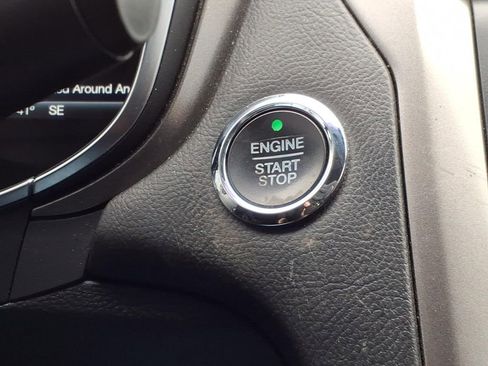 Used 2018 Ford Fusion SE w/ Fusion SE Technology Package image 16