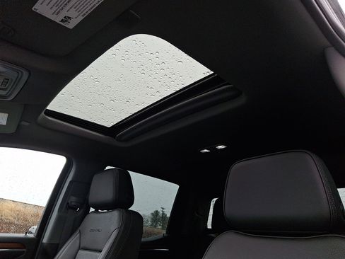 Used 2024 GMC Sierra 1500 Denali w/ Denali Reserve Package image 14