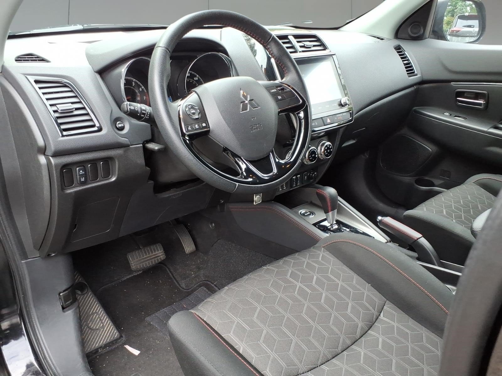 Used 2025 Mitsubishi Outlander Sport LE AWD/4WD image 9