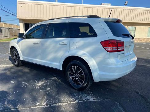 Used 2018 Dodge Journey SE w/ Blacktop Package image 6