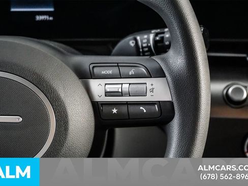 Used 2025 Hyundai Kona SE image 29