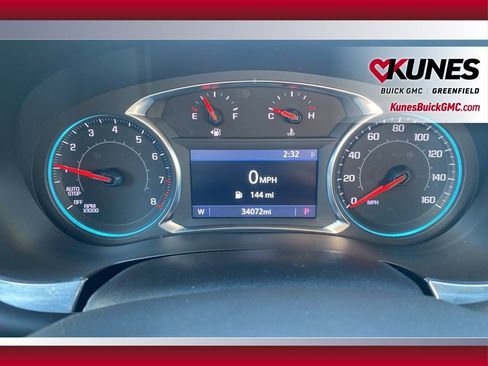 Used 2023 Chevrolet Traverse LT w/ LPO, Floor Liner Package image 23