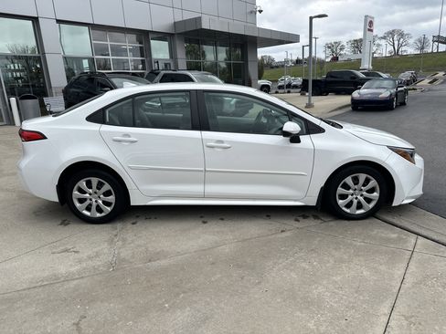Certified 2024 Toyota Corolla LE FWD image 10