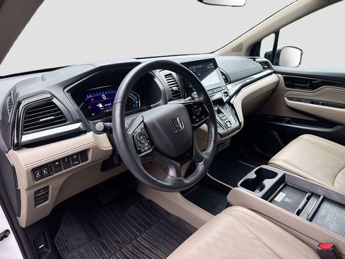 Used 2023 Honda Odyssey Elite image 7