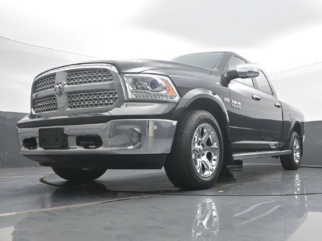 Used 2017 RAM 1500 Laramie w/ Convenience Group AWD/4WD image 46