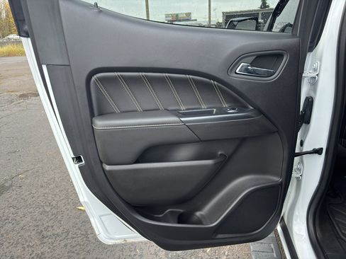 Used 2021 GMC Canyon Denali image 14