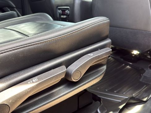 Used 2021 Chevrolet Tahoe Z71 AWD/4WD image 26
