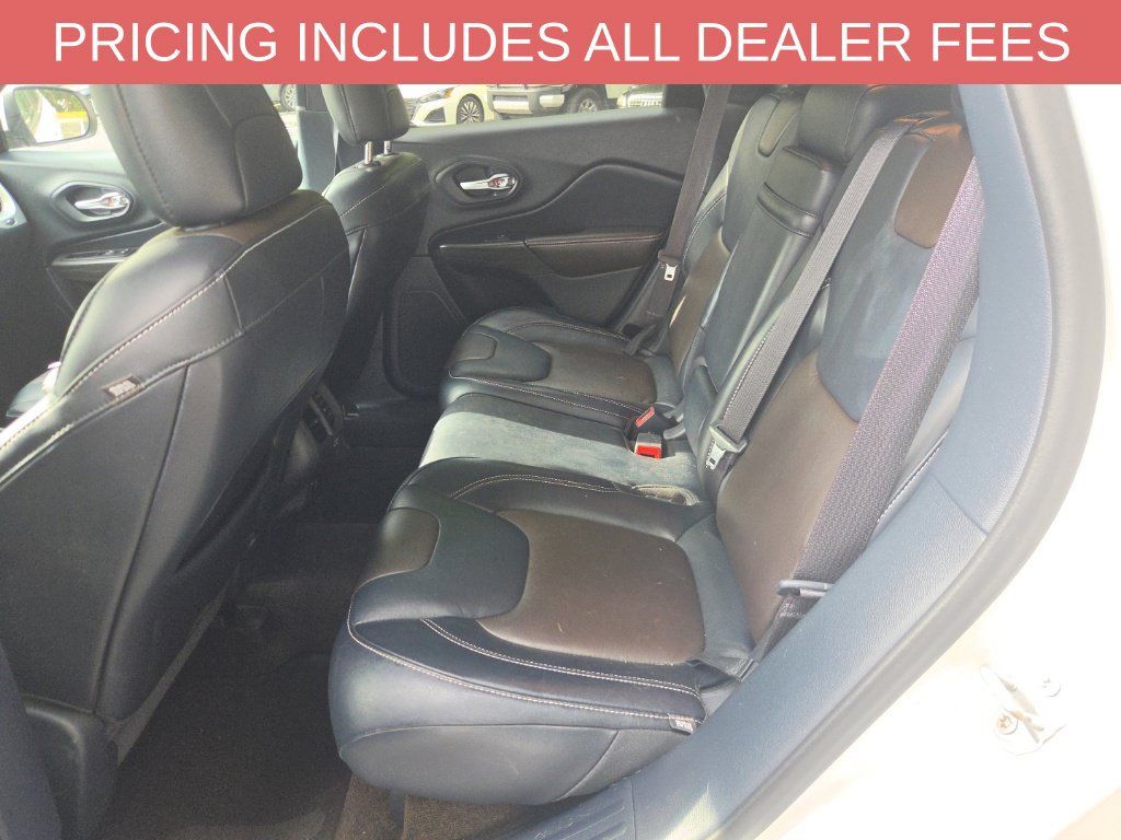 Used 2015 Jeep Cherokee Limited FWD image 11