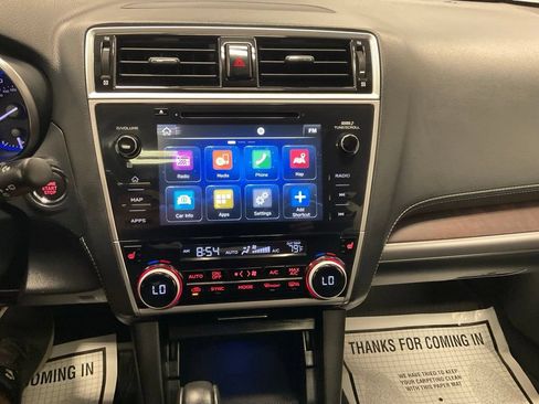 Used 2018 Subaru Outback 2.5i Limited AWD/4WD image 23