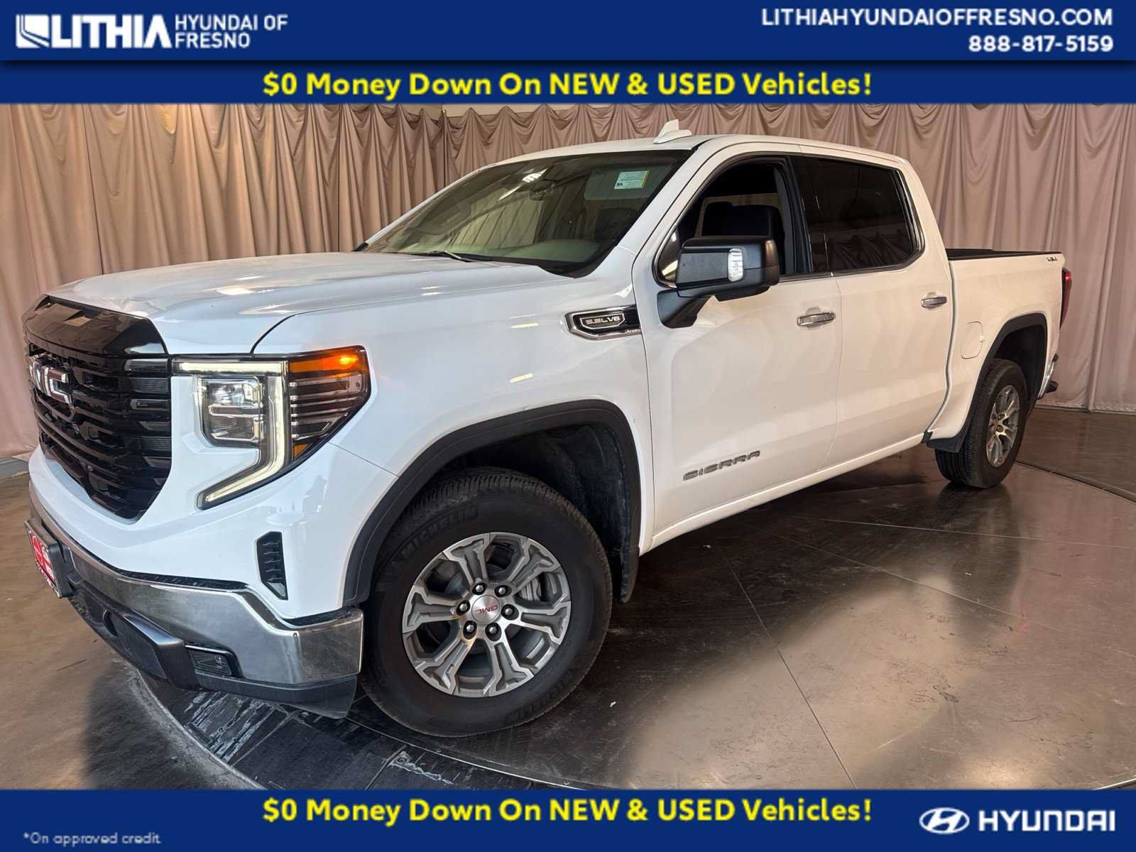Used 2024 GMC Sierra 1500 SLT AWD/4WD image 1