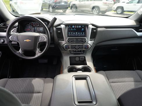Used 2020 Chevrolet Suburban LS w/ Skid Plate Package AWD/4WD image 24