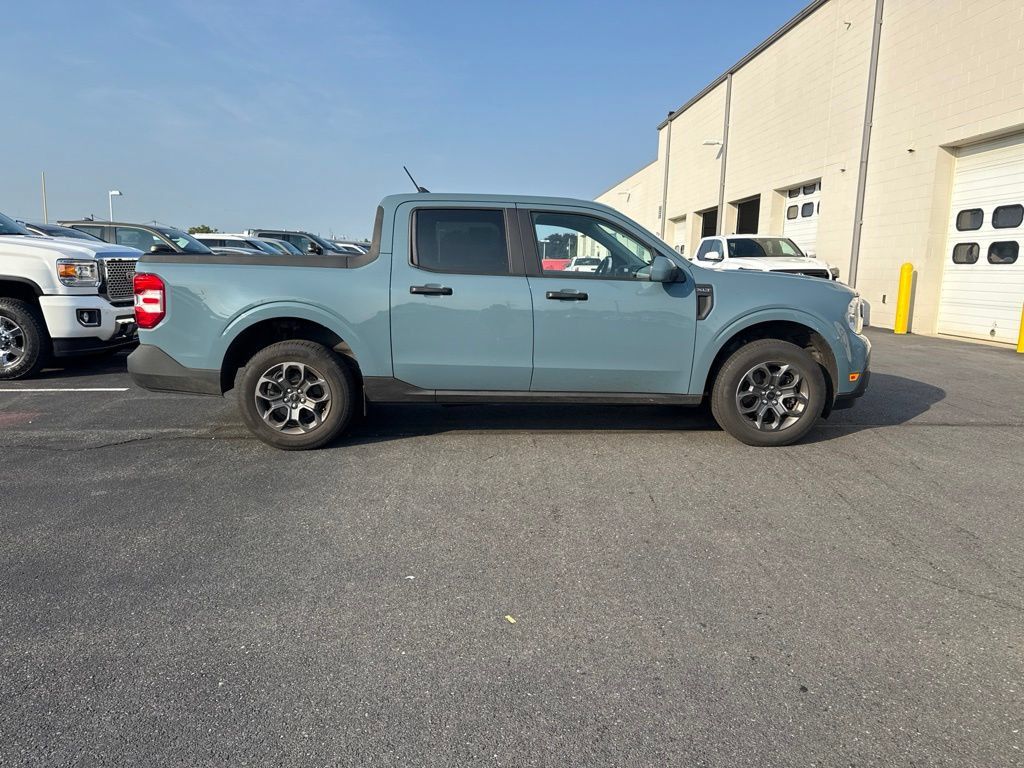 Used 2022 Ford Maverick XLT w/ Equipment Group 300A Standard AWD/4WD image 4