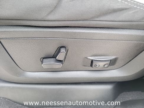 Used 2024 RAM 2500 Big Horn image 15