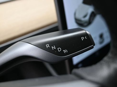 Used 2020 Tesla Model Y Long Range AWD/4WD image 17