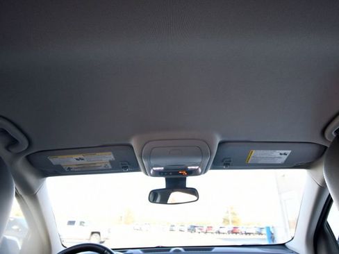 Used 2020 Chevrolet Equinox Premier image 34