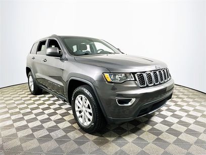 Used 2021 Jeep Grand Cherokee Laredo