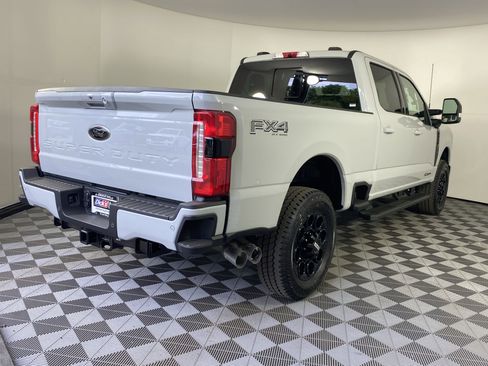 New 2025 Ford F250 Lariat w/ Lariat Ultimate Package image 5