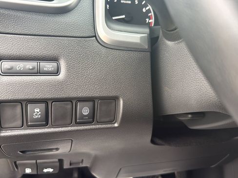 Used 2024 Nissan Murano SV w/ SV Midnight Edition Package FWD image 16