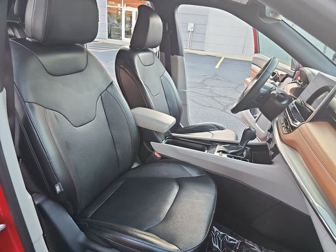 Certified 2023 Jeep Compass Limited image 10