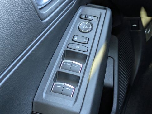 Certified 2025 Honda Accord LX image 30