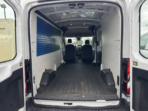Used 2015 Ford Transit 250 148 Medium Roof RWD image 10