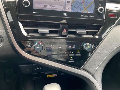 Used 2024 Toyota Camry XSE w/ Navigation Package FWD image 33