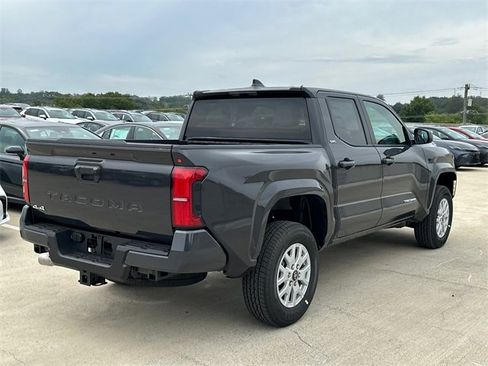 New 2025 Toyota Tacoma SR5 image 4